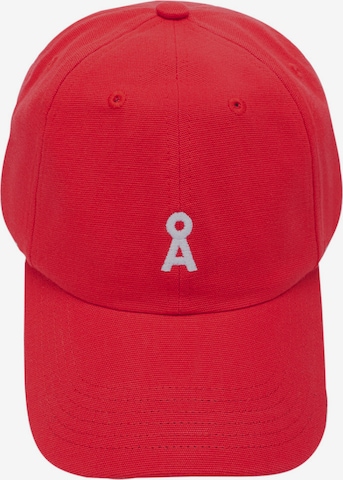 ARMEDANGELS Pet in Rood: voorkant