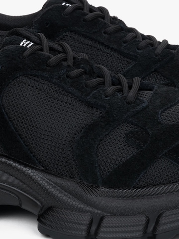 ES8 Platform trainers '927-7' in Black