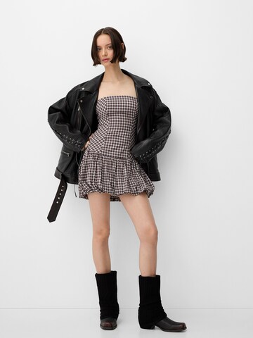 Bershka Šaty – hnědá