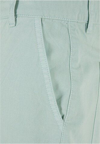 regular Pantaloni chino di Urban Classics in verde