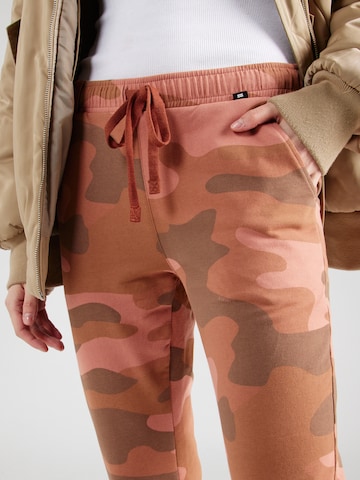 regular Pantaloni di 10Days in marrone