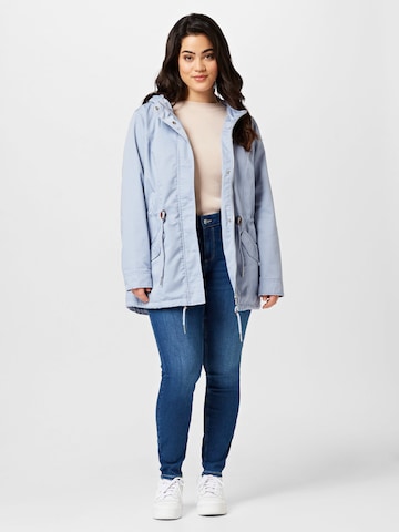 ONLY Carmakoma Tussenparka in Blauw