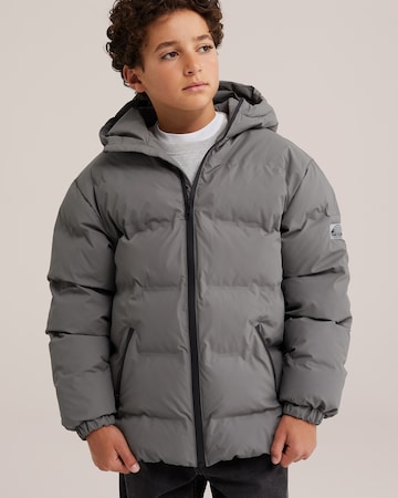 WE Fashion Зимно яке в сиво: отпред