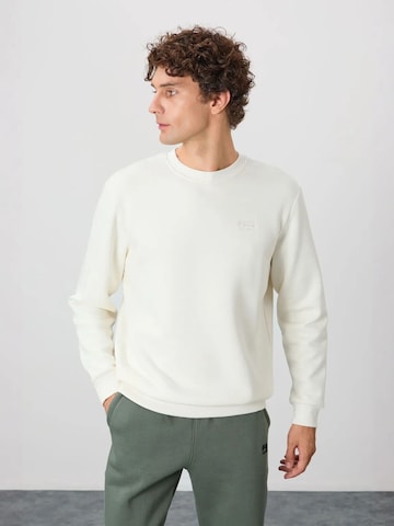 Tommy Life Sweatshirt in Wit: voorkant