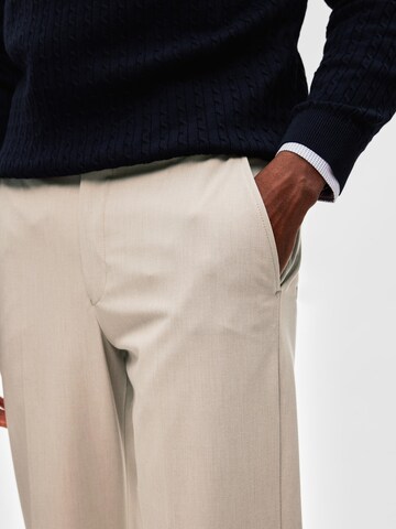 Regular Pantalon à plis 'LIAM' SELECTED HOMME en gris