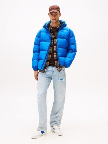 Tommy Jeans Jacke 'Essential' in Blau
