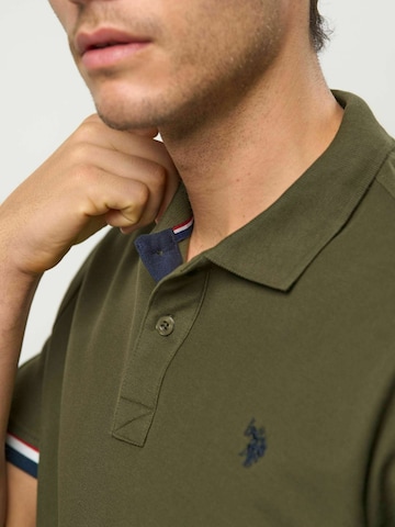 U.S. POLO ASSN. Regular Fit Paita ' UMMeo ' värissä vihreä
