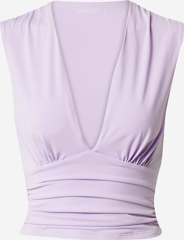 Abercrombie & Fitch Top in Purple: front