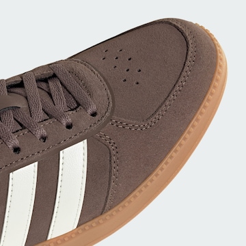 ADIDAS SPORTSWEAR - Sapatilhas baixas 'Breaknet Sleek' em castanho