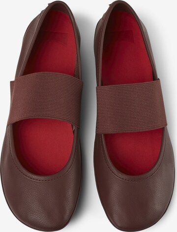 CAMPER Ballet Flats with Strap ' Right Nina ' in Brown