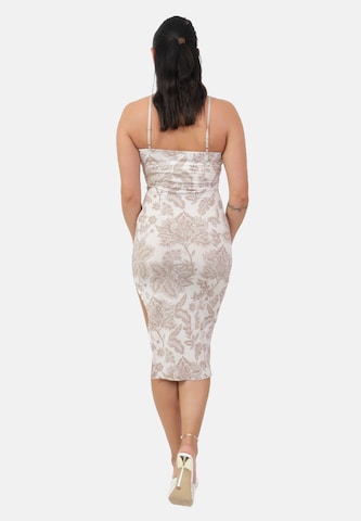 Abito di Elara in marrone