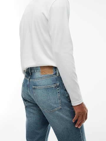 Tommy Jeans Regular Jeans 'Ryan' in Blau