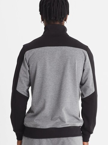 Veste de survêtement 'Yaldo' SCR. en gris