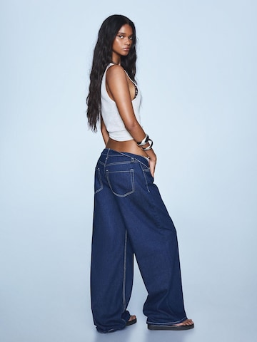 Wide leg Jeans de la Bershka pe albastru
