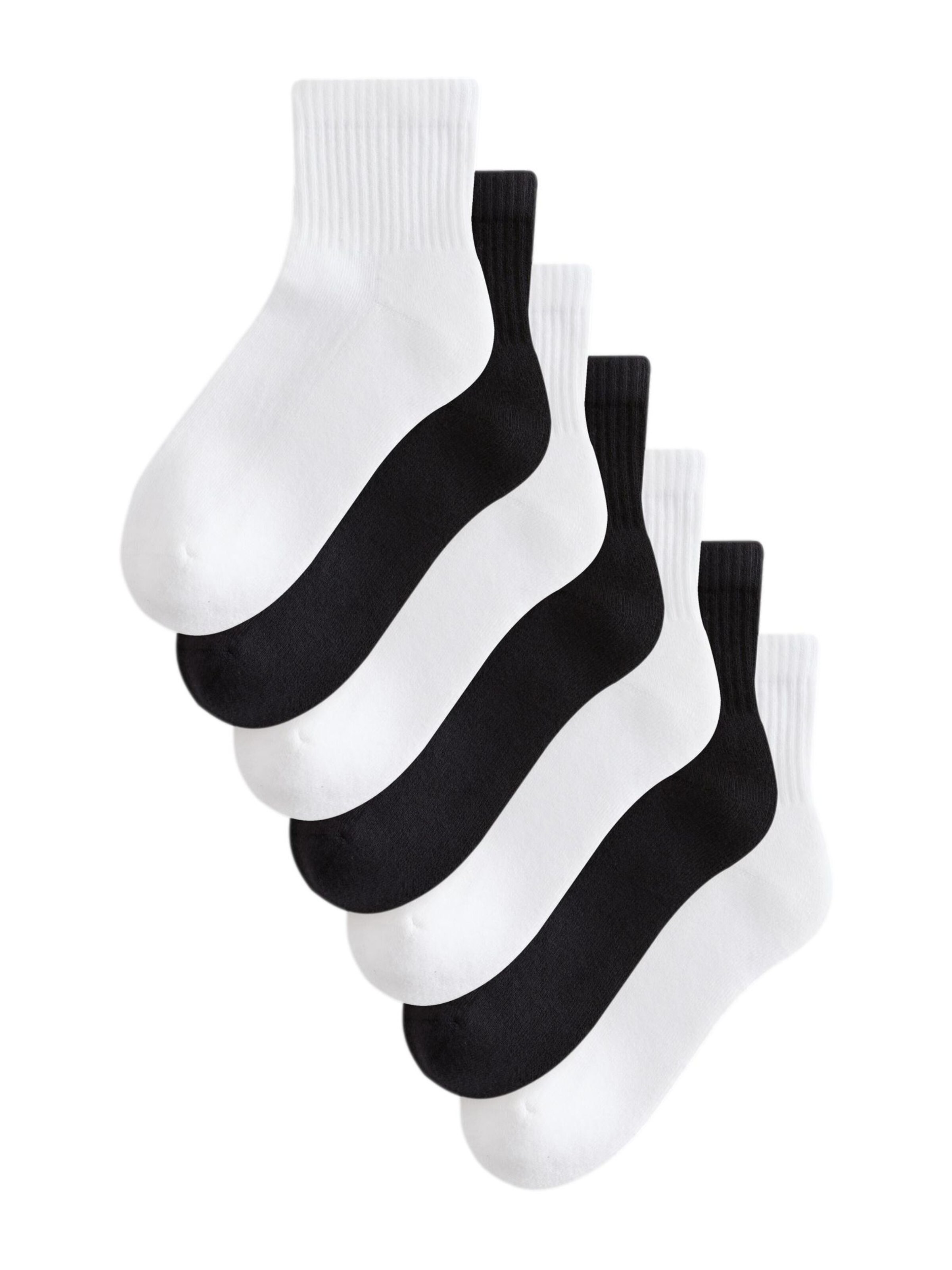 Next Chaussettes en 36-41 en noir / blanc, Vue avec produit