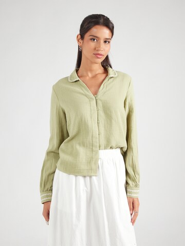 VILA Blouse in Green: front
