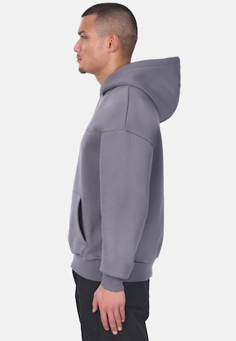 Dropsize Sweatshirt 'EMBO' in Grey