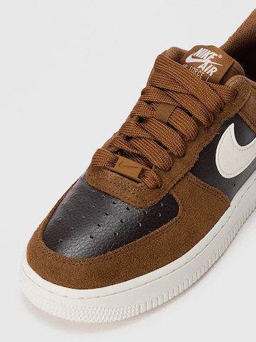 Nike Sportswear Nizke superge 'AIR FORCE 1 '07'' | rjava barva
