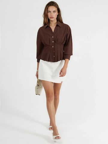 Qu Style Shirt in Bruin