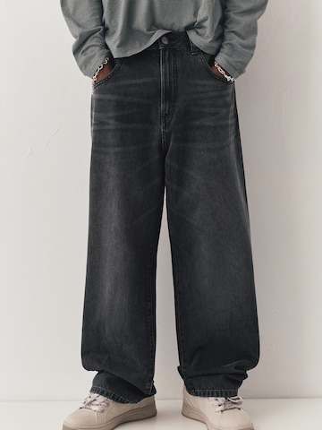 Pull&Bear Baggy Farkut värissä musta: etupuoli