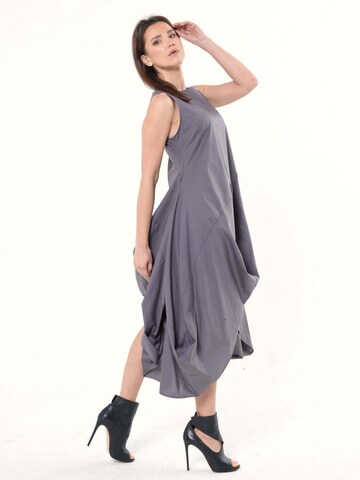 Robe Metamorphoza en gris