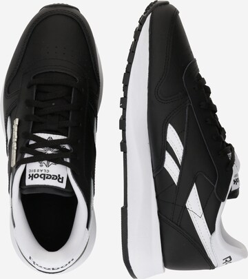 Baskets basses 'CLASSIC' Reebok en noir