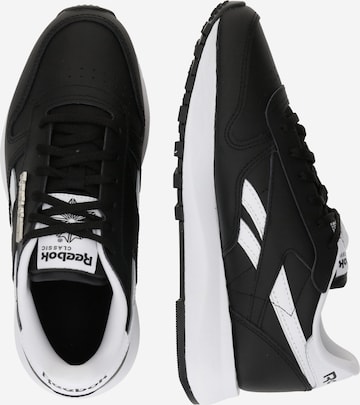 Sneaker bassa 'CLASSIC' di Reebok in nero