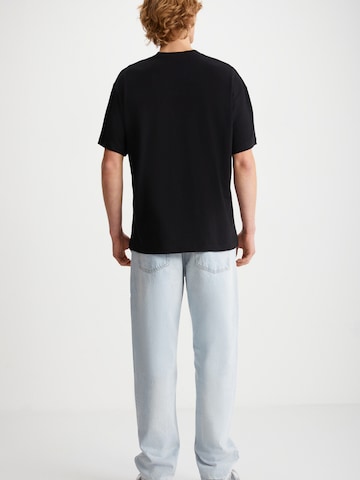 Grimelange Тениска в черно