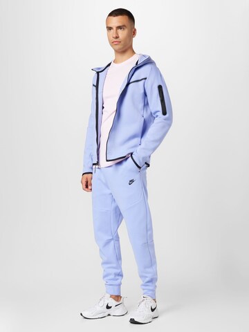 Nike Sportswear Tapered Παντελόνι σε λιλά