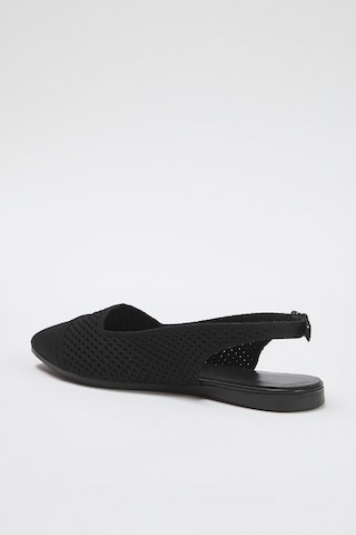 Trendyol Slingback Pumps in Black