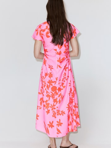 Rochie 'JAMIE' de la MANGO pe roz