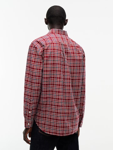 TOMMY HILFIGER Comfort fit Button Up Shirt in Red