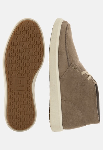 Boggi Milano Chukka boots 'Cirrus' in Beige