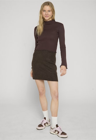 Pullover di Estelou in marrone