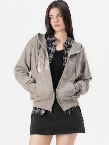 GAP Hame värissä musta