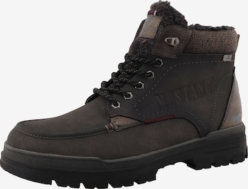 MUSTANG - Botas com atacadores em cinzento: frente