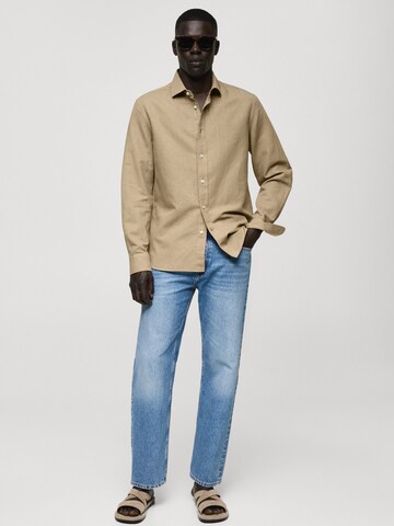 MANGO MAN Regular fit Srajca 'Avispag' | zelena barva