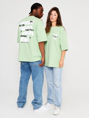 Multiply Apparel Shirt in Groen