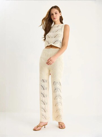 Pantalons de tailleur Bianco Lucci en beige