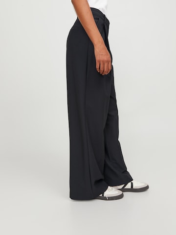 Wide leg Pantaloni con pieghe 'ELLIS' di JJXX in nero