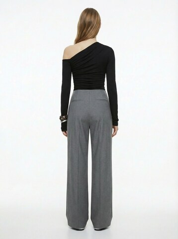 studioselect Широкий Брюки со складками 'Jessa' в Серый