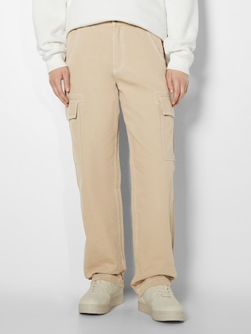 regular Pantaloni cargo di Bershka in beige: frontale