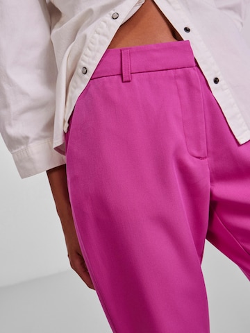 PIECES Regular Chino Pants 'Amalie' in Pink