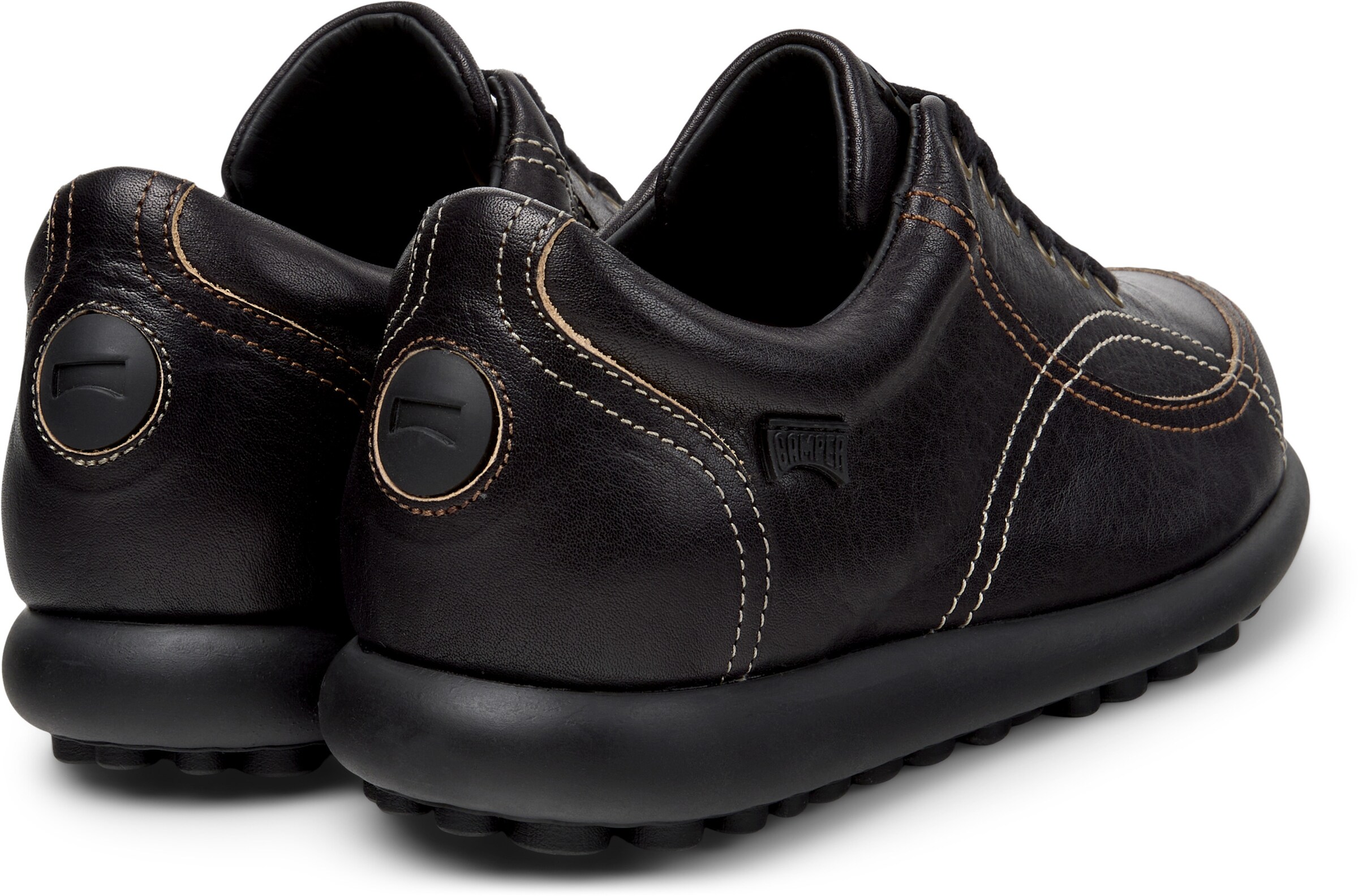 Baskets basses 'Pelotas Ariel' CAMPER en noir