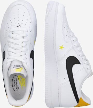 Nike Sportswear Sneaker 'AIR FORCE 1' in Weiß