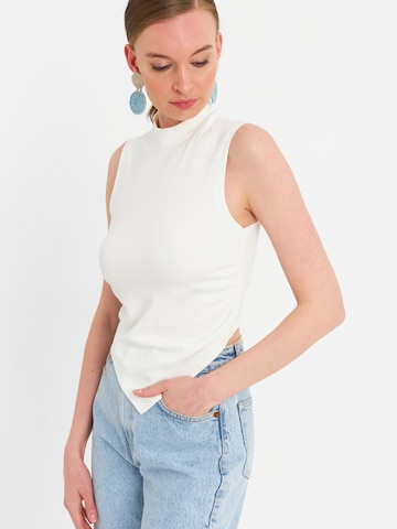 Cool & Sexy Topp i vit: framsida