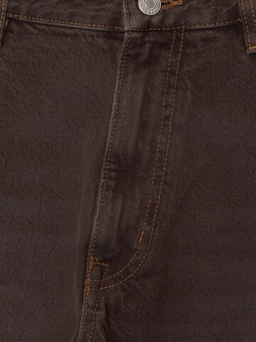 regular Jeans di Pull&Bear in marrone