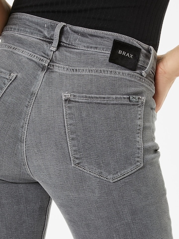 Skinny Jeans 'SHAKIRA' de la BRAX pe gri