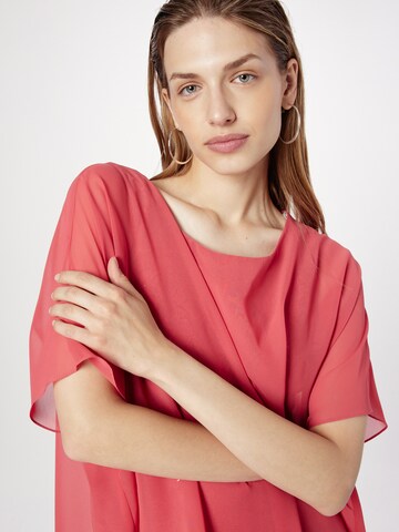 SWING Cocktail dress in Red