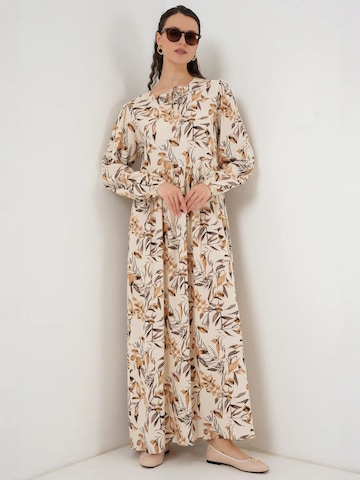 Bigdart Dress in Beige: front